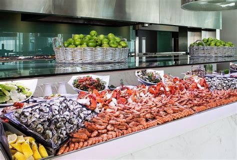 gold coast seafood buffet restaurants.